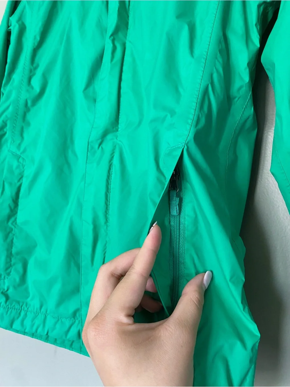 Columbia Kid Green Hooded Raincoat (Size M) 10/12